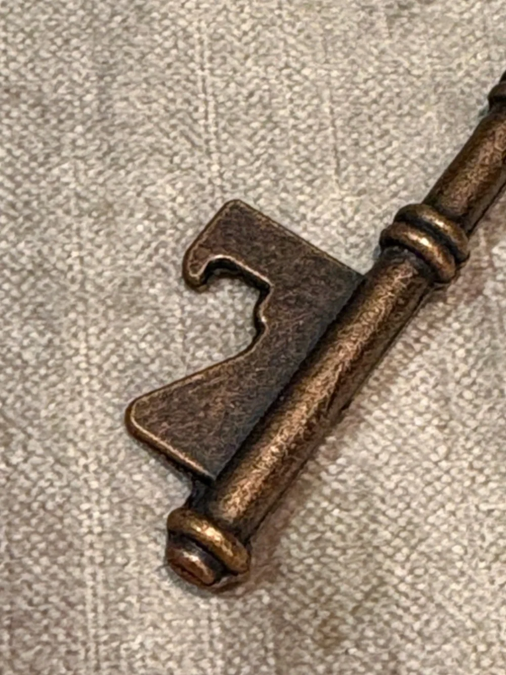 Ornate Decorative Wall Key Hook in Bronze Finish 3” Key